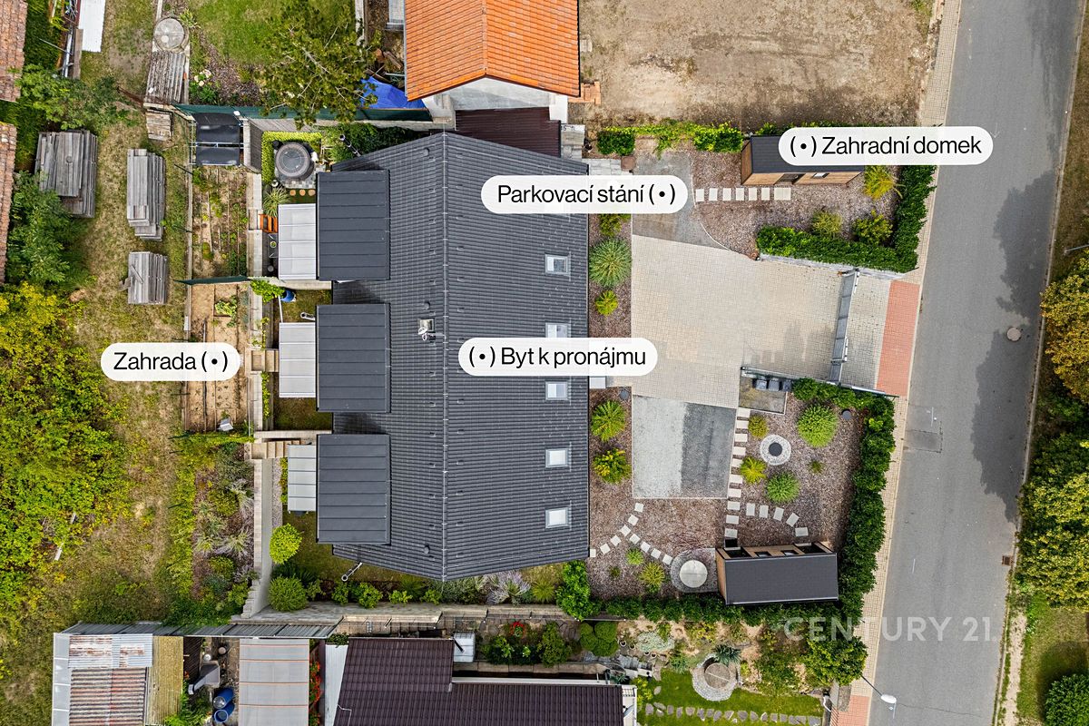 Pronájem bytu 4+kk 80 m² – fotografie 3
