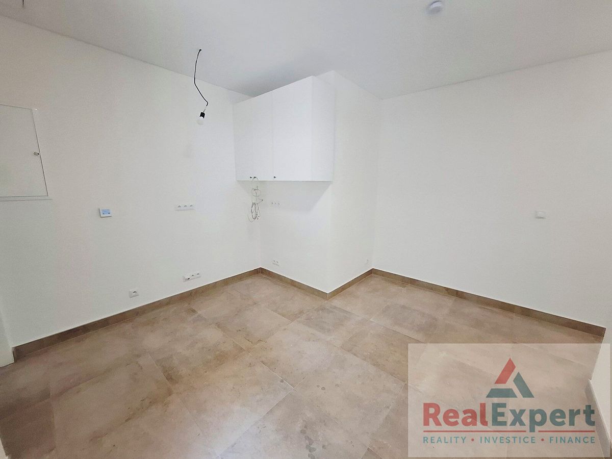 Pronájem obchodního prostoru 70 m² – fotografie 5