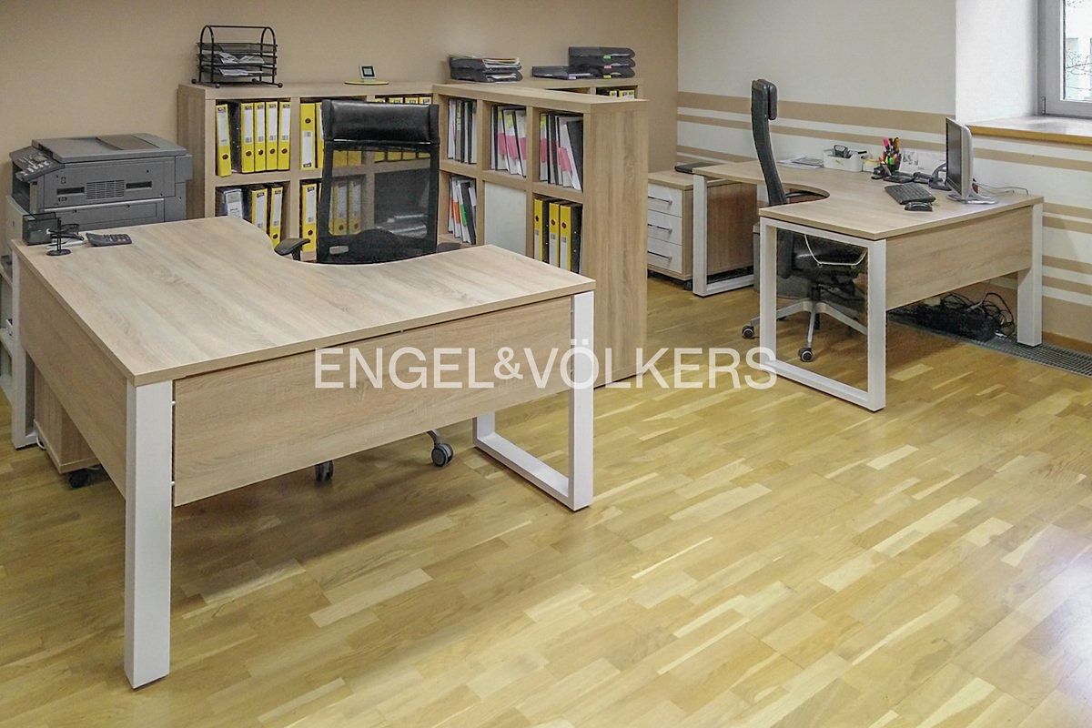 Pronájem kanceláře 68 m² – fotografie 4