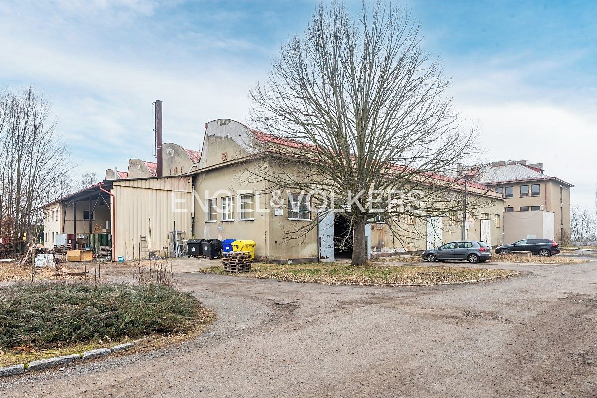 Pronájem komerční nemovitosti 3100 m²