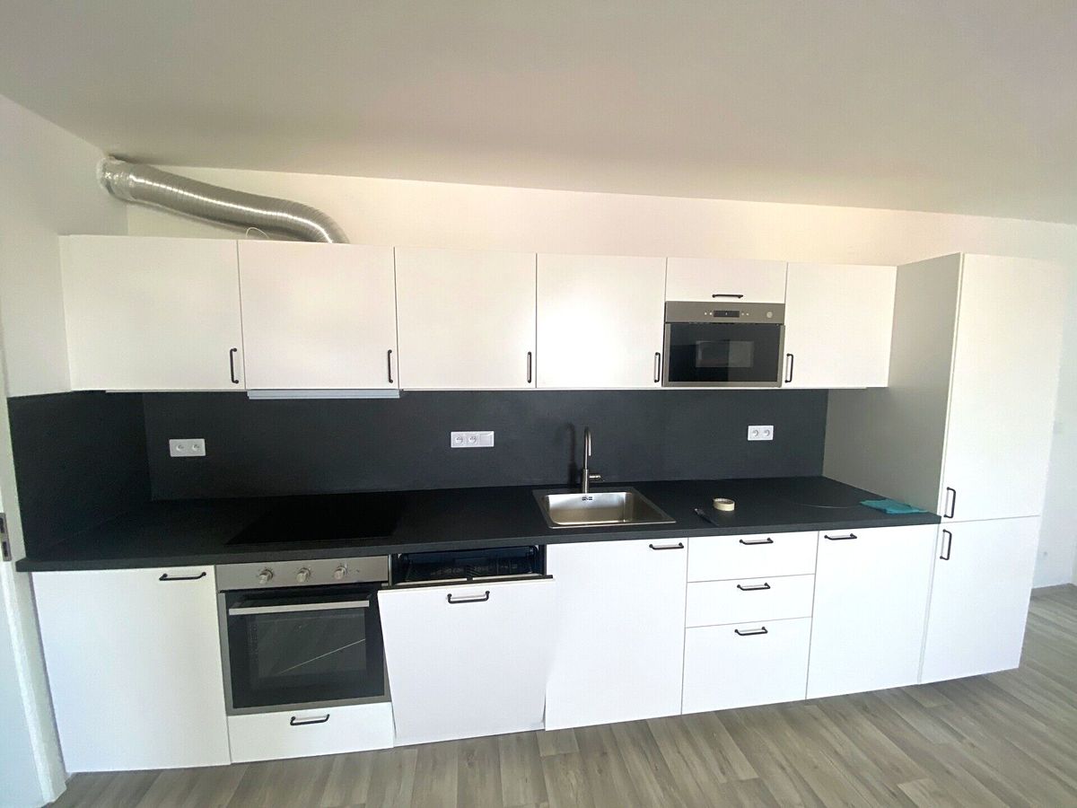 Pronájem bytu 4+kk 120 m² – fotografie 2