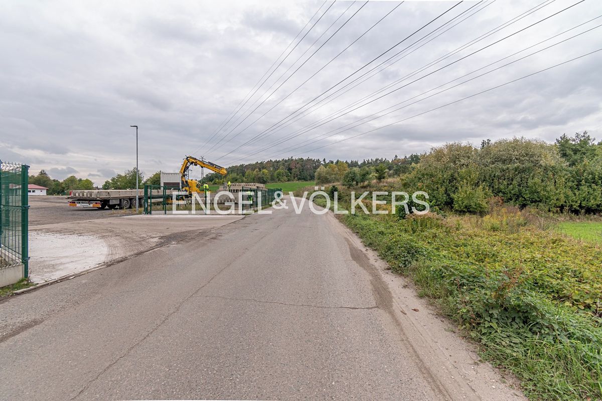 Pronájem komerčního pozemku 4050 m² – fotografie 5