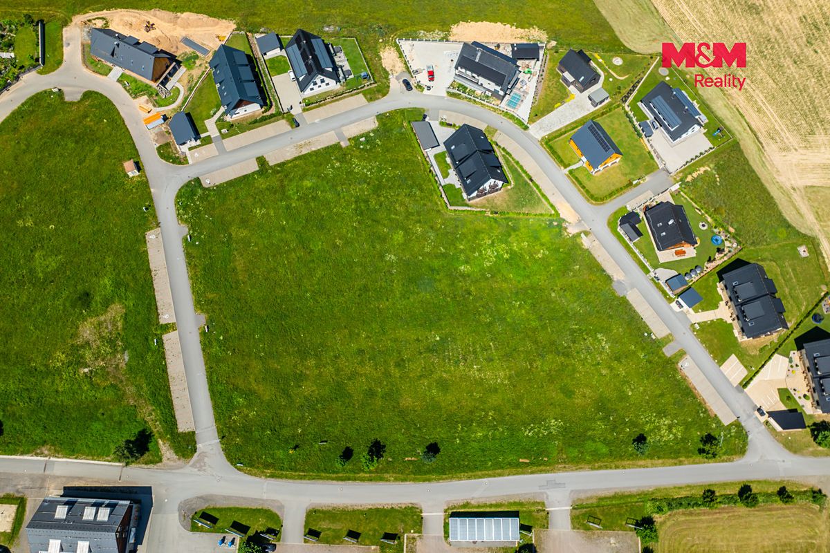 Prodej stavebního pozemku 1251 m² – fotografie 3