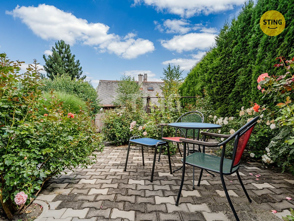 Prodej rodinného domu 250 m², pozemek 1479 m² – fotografie 3