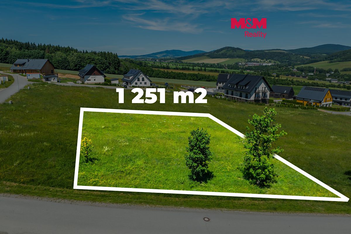 Prodej stavebního pozemku 1251 m²