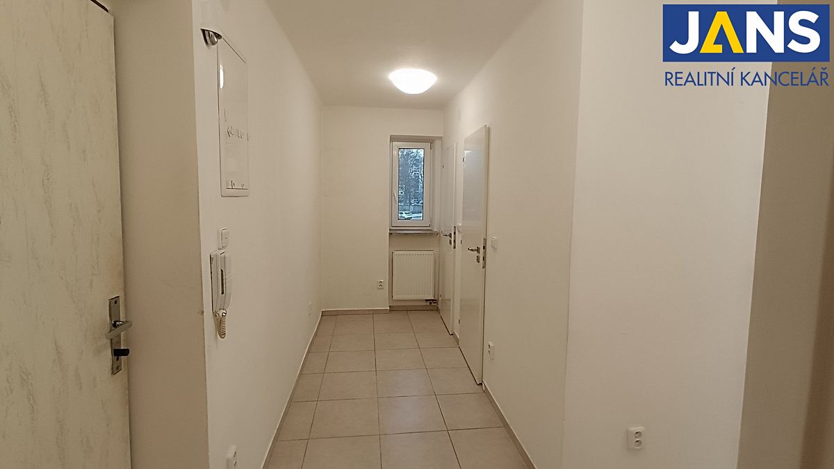 Pronájem bytu 2+1 63 m² – fotografie 5