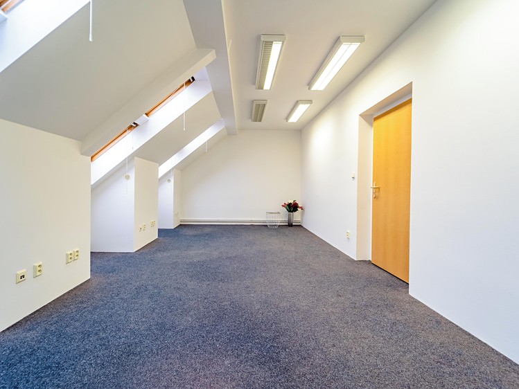 Pronájem komerčního prostoru, 28 m² (4 z 6)