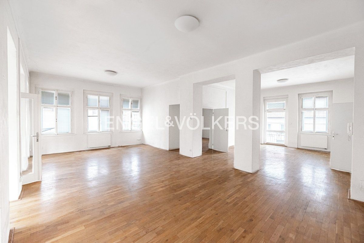 Pronájem bytu 5+kk 183 m²
