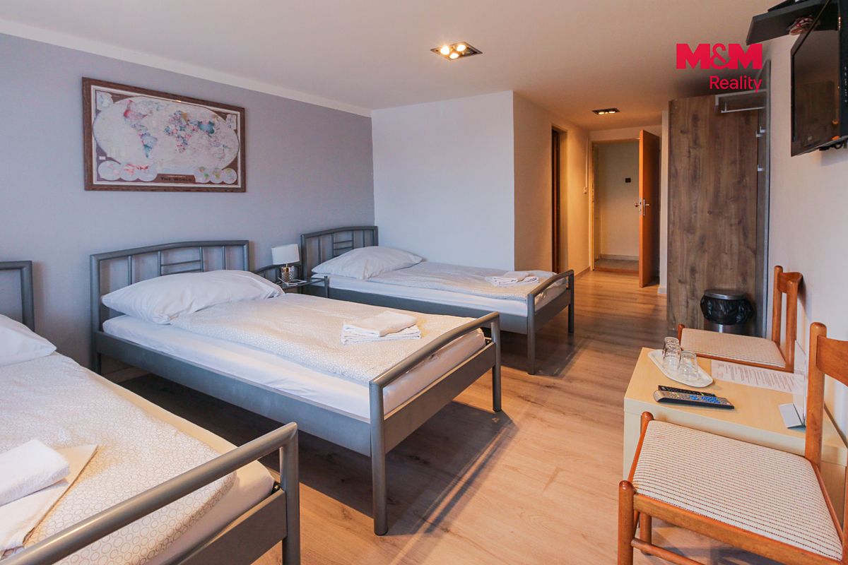Prodej rodinného domu 1355 m², pozemek 1236 m² – fotografie 5