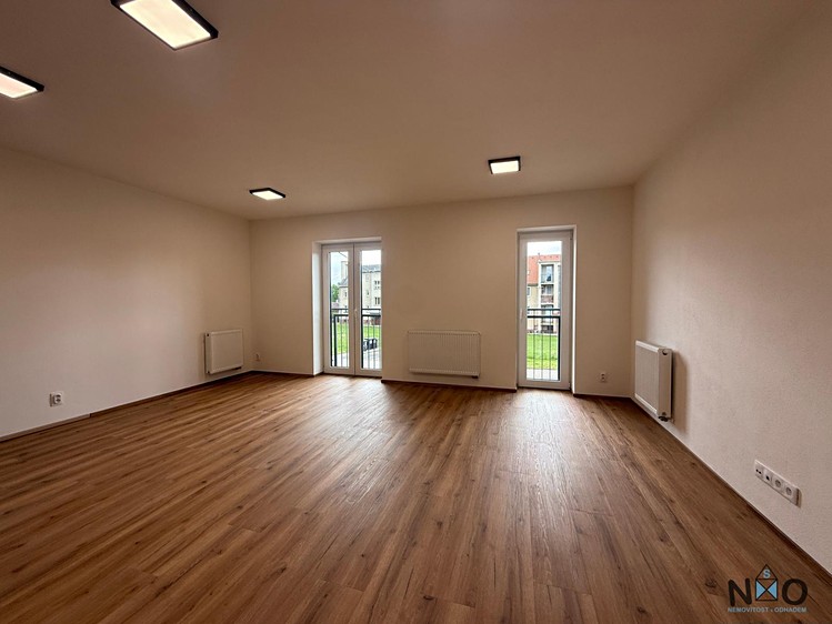 Квартира 1+kk в оренду, 39 м² (4 з 12)