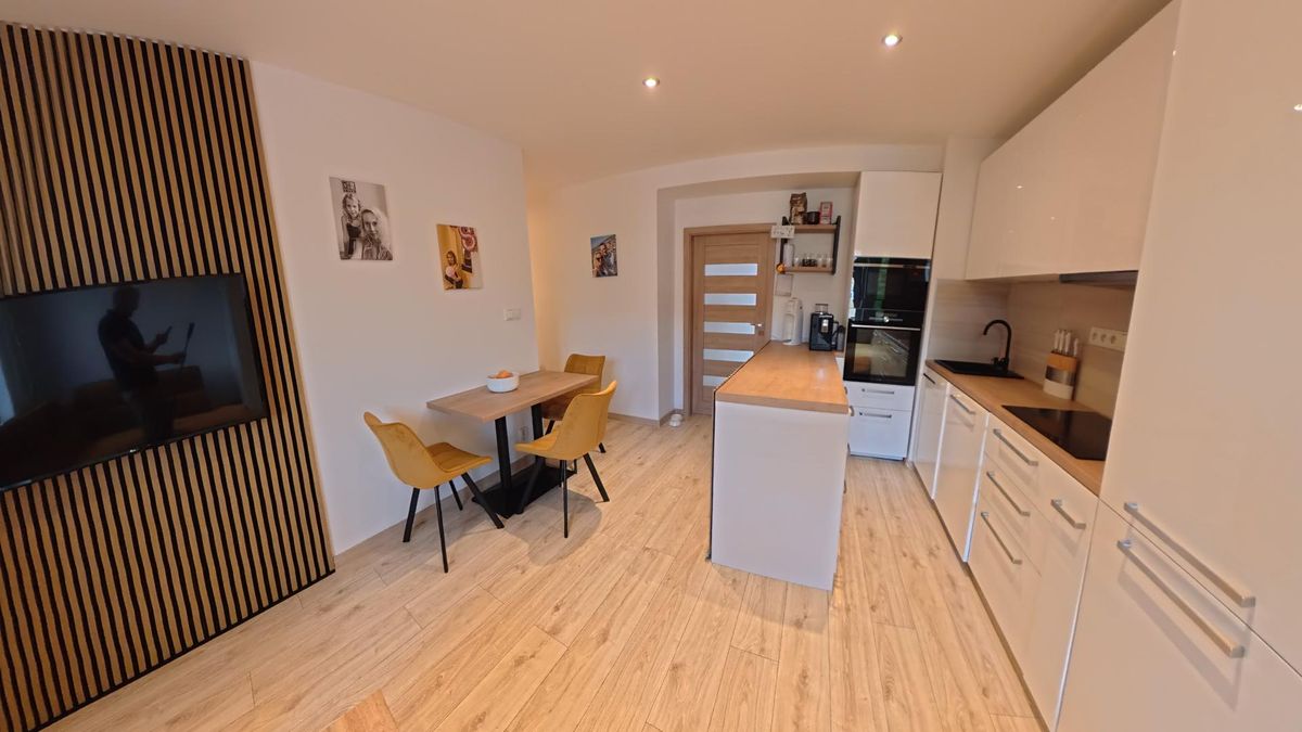 Prodej bytu 4+kk 102 m²