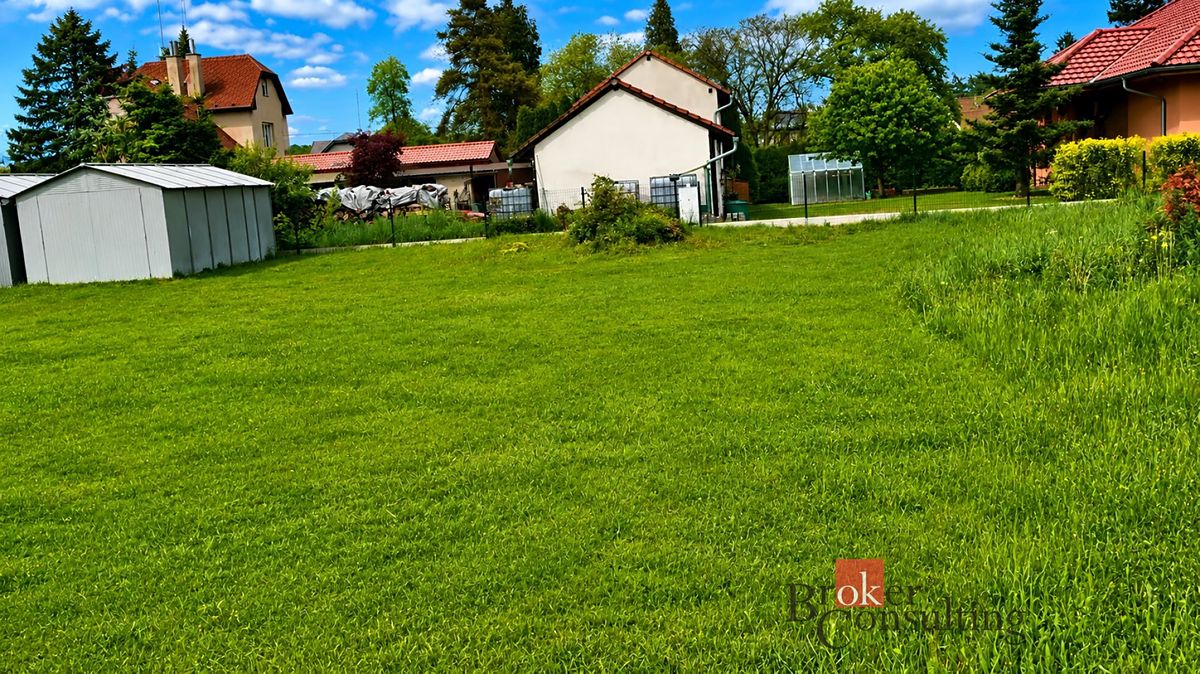 Prodej stavebního pozemku 2994 m² – fotografie 3