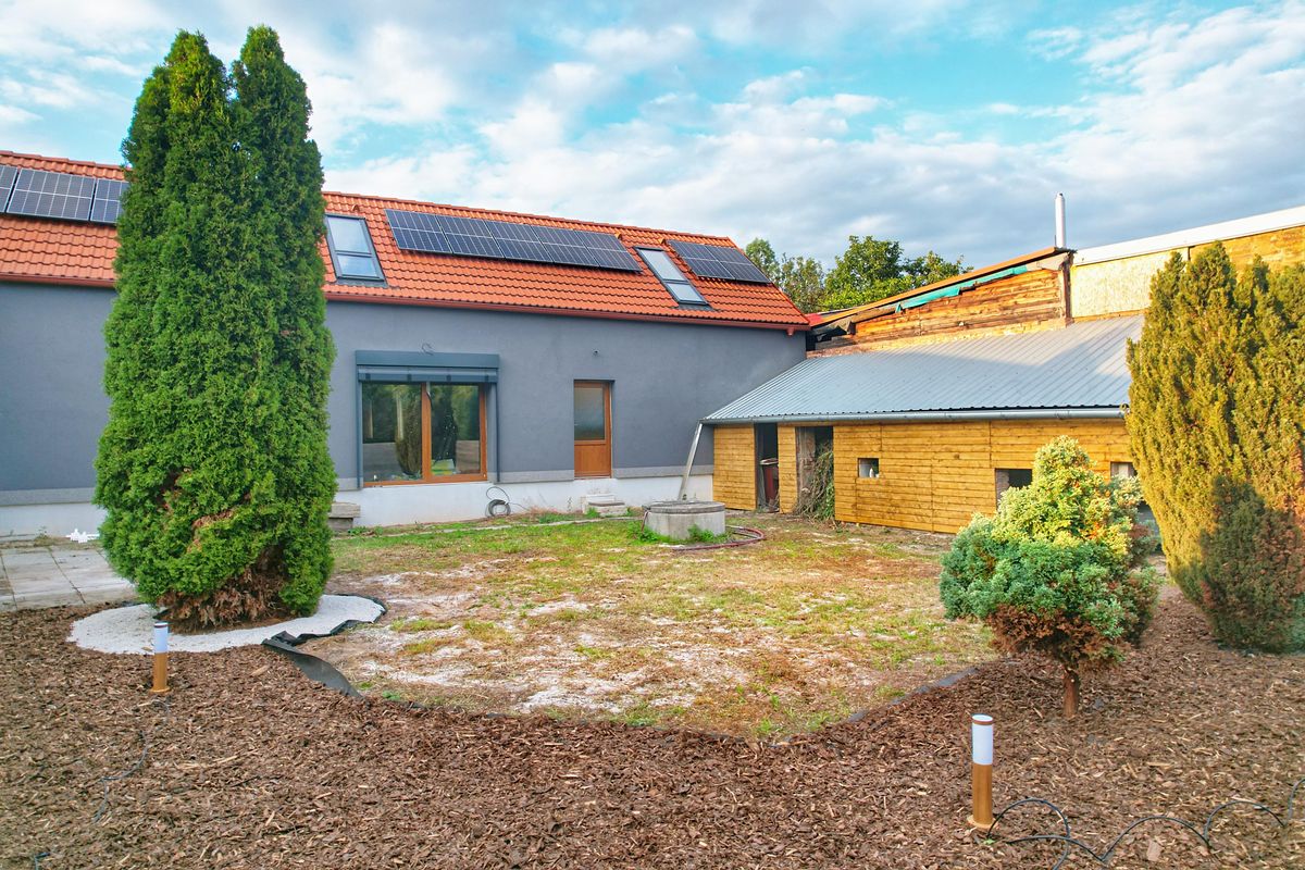 Prodej rodinného domu 165 m², pozemek 366 m² – fotografie 4