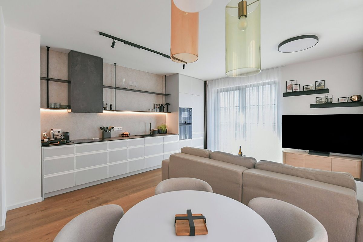 Pronájem bytu 2+kk 56 m² – fotografie 3