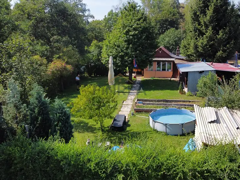 Prodej chaty 33 m², pozemek 444 m², Louka u Litvínova – náhled fotky 3