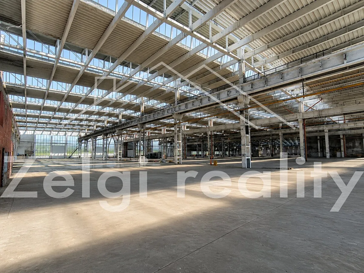 Pronájem výrobní haly, prostoru 2000 m²