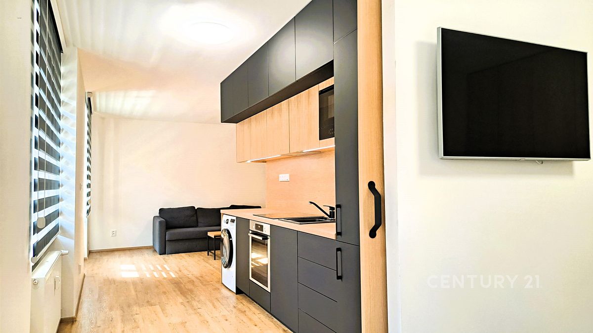Pronájem bytu 2+kk 59 m² – fotografie 2