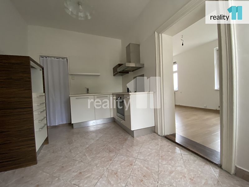 Pronájem bytu 2+1 60 m² – fotografie 3