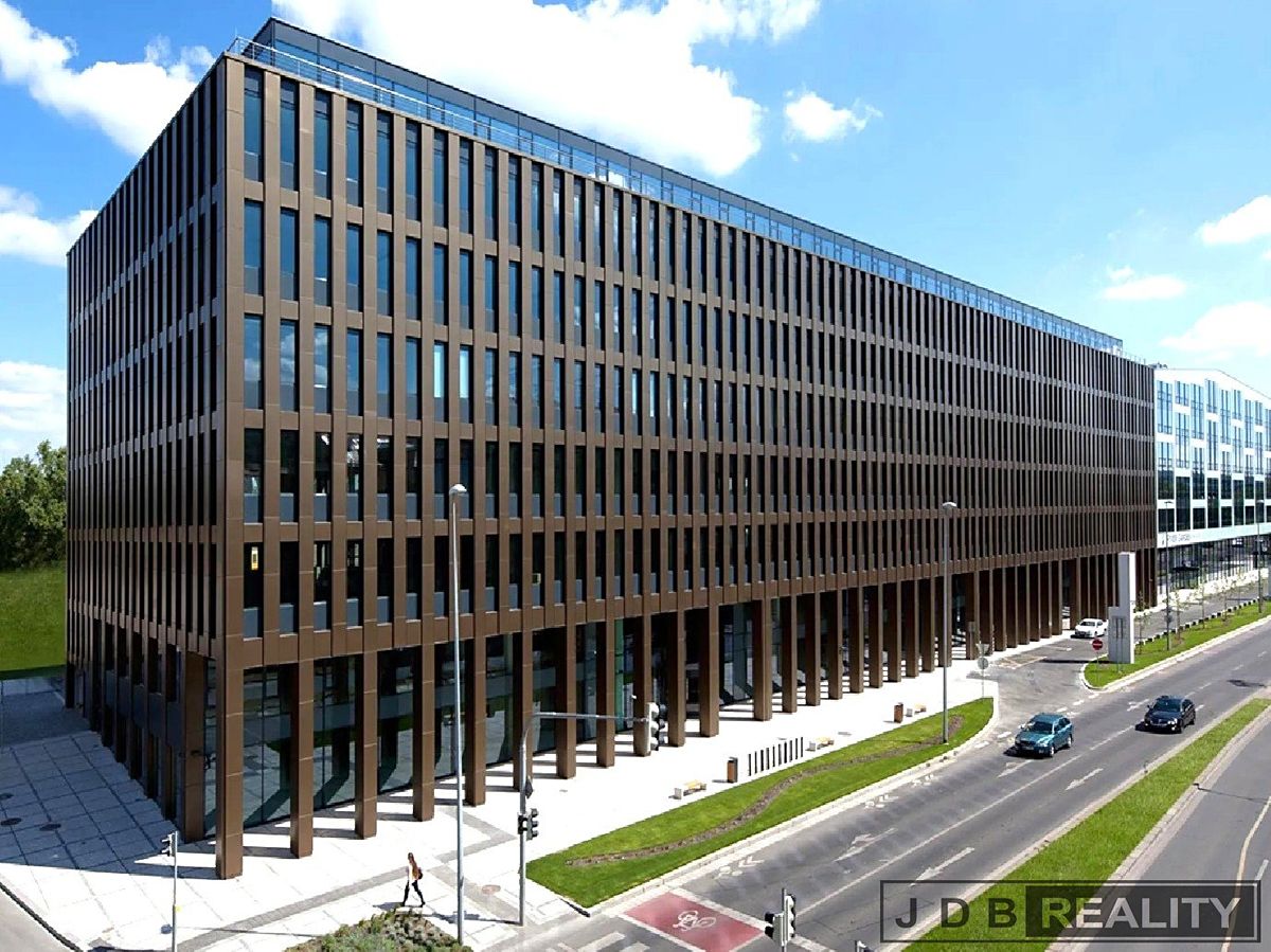 Pronájem kanceláře 120 m²