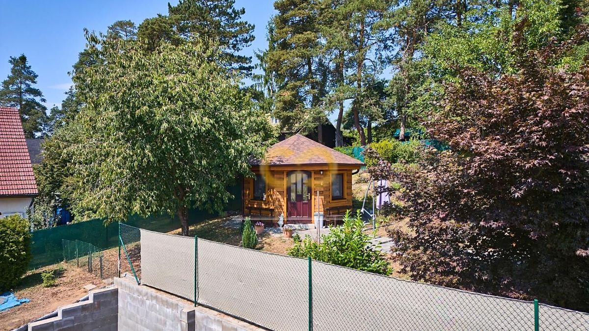 Prodej stavebního pozemku 1509 m², Nespeky – fotka 1 z 3