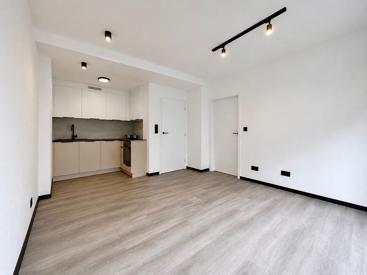 Pronájem bytu 2+kk 39 m² – fotografie 2