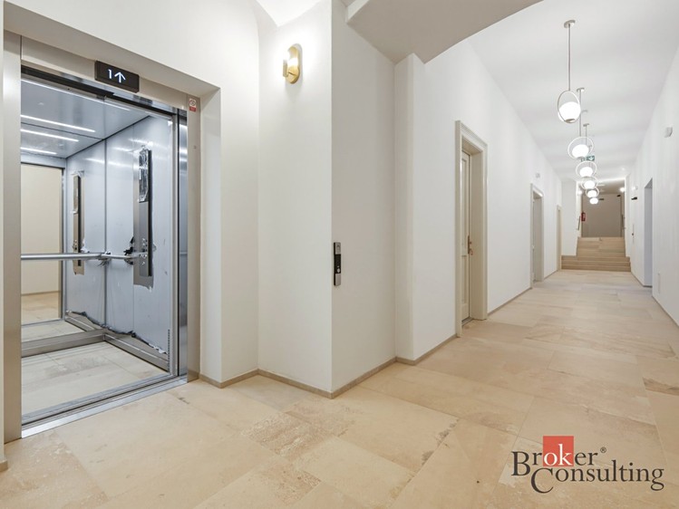 Квартира 2+kk на продаж, 59 м² (17 з 23)