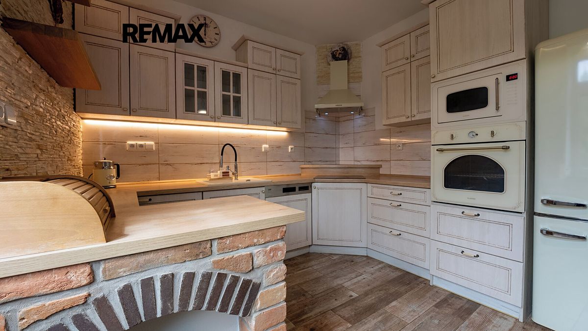 Prodej bytu 3+1 98 m², Vranov nad Dyjí – fotka 1 z 3