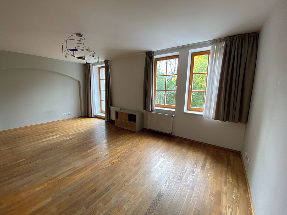 Pronájem bytu 3+1 91 m² – fotografie 2