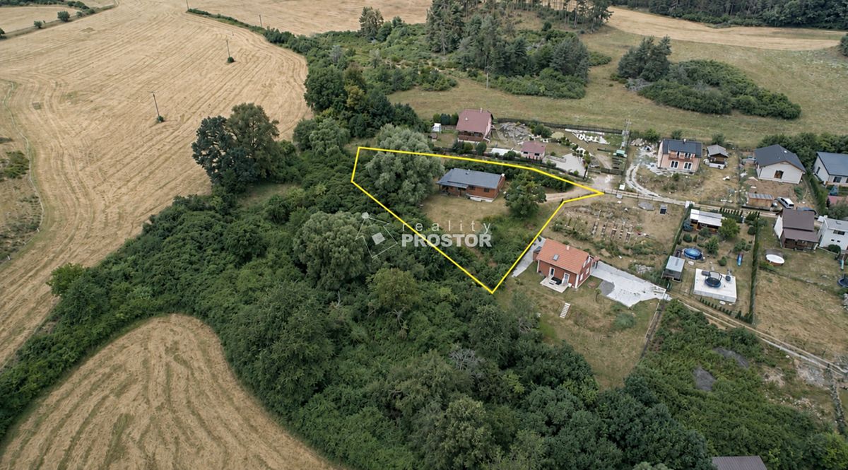 Prodej rodinného domu 100 m², pozemek 1530 m² – fotografie 2