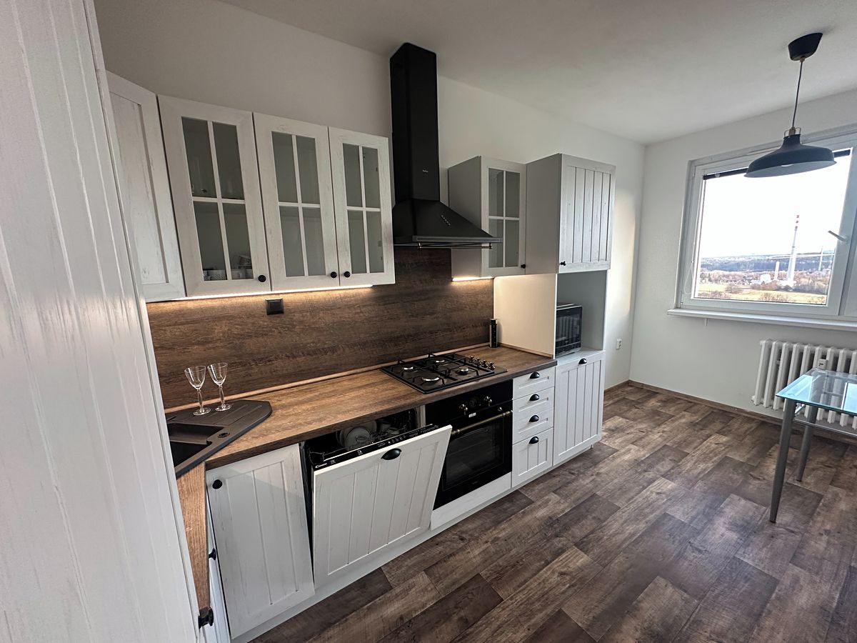 Pronájem bytu 4+1 94 m²
