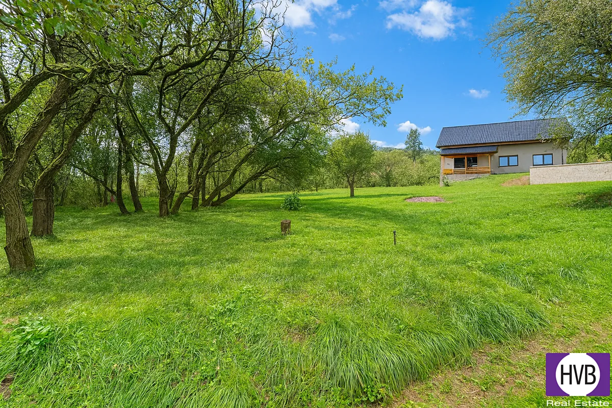 Prodej stavebního pozemku 1255 m²