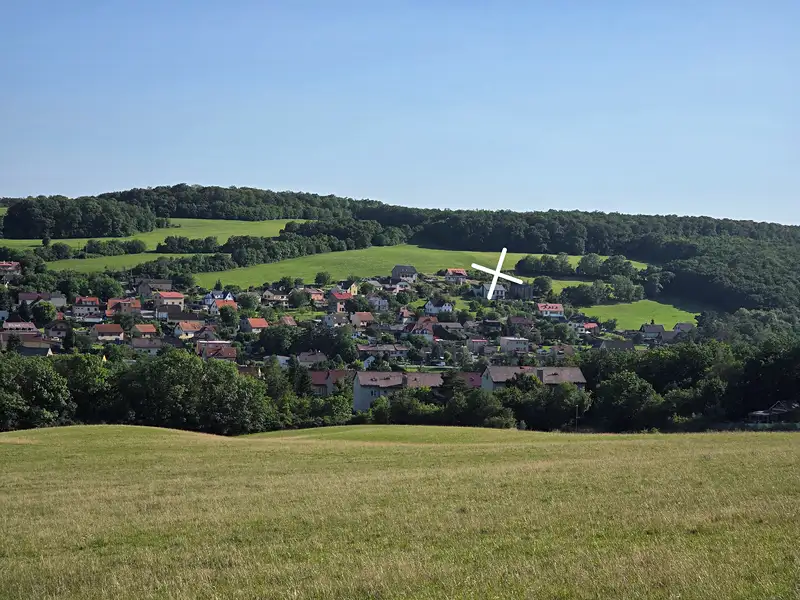 Prodej stavebního pozemku 1349 m², Mořina – náhled fotky 1
