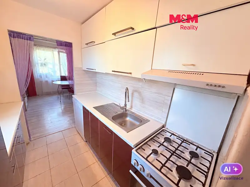 Prodej bytu 3+1 56 m², Praha – náhled fotky 1