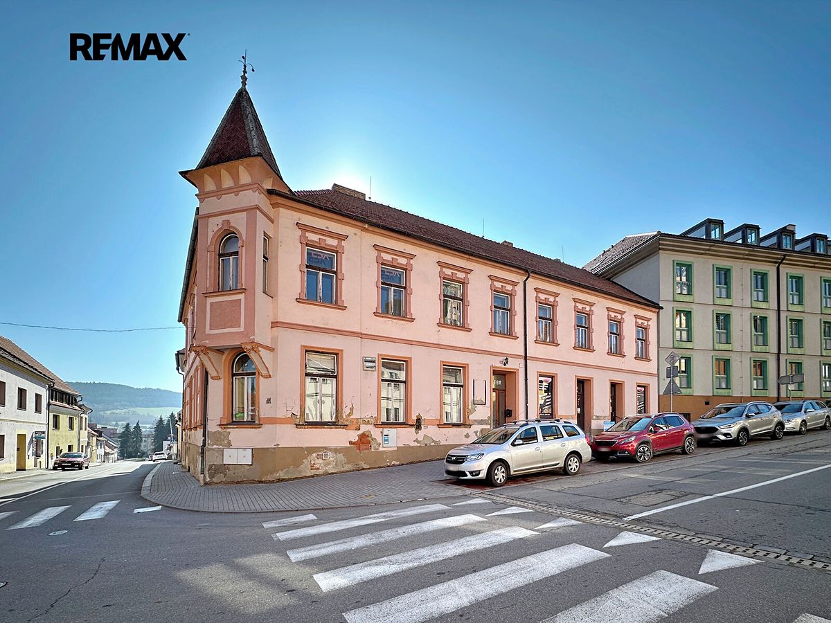 Prodej činžovního domu 835 m² – fotografie 2