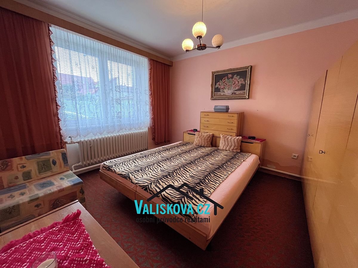 Prodej rodinného domu 90 m², pozemek 188 m² – fotografie 3
