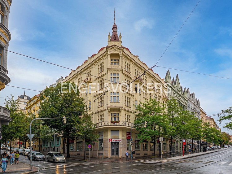 Комерційне приміщення в оренду, 329 м² (1 з 9)