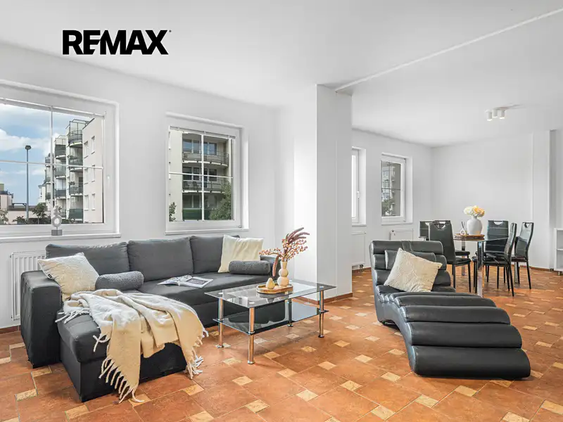 Prodej bytu 4+kk 99 m², Praha – náhled fotky 2