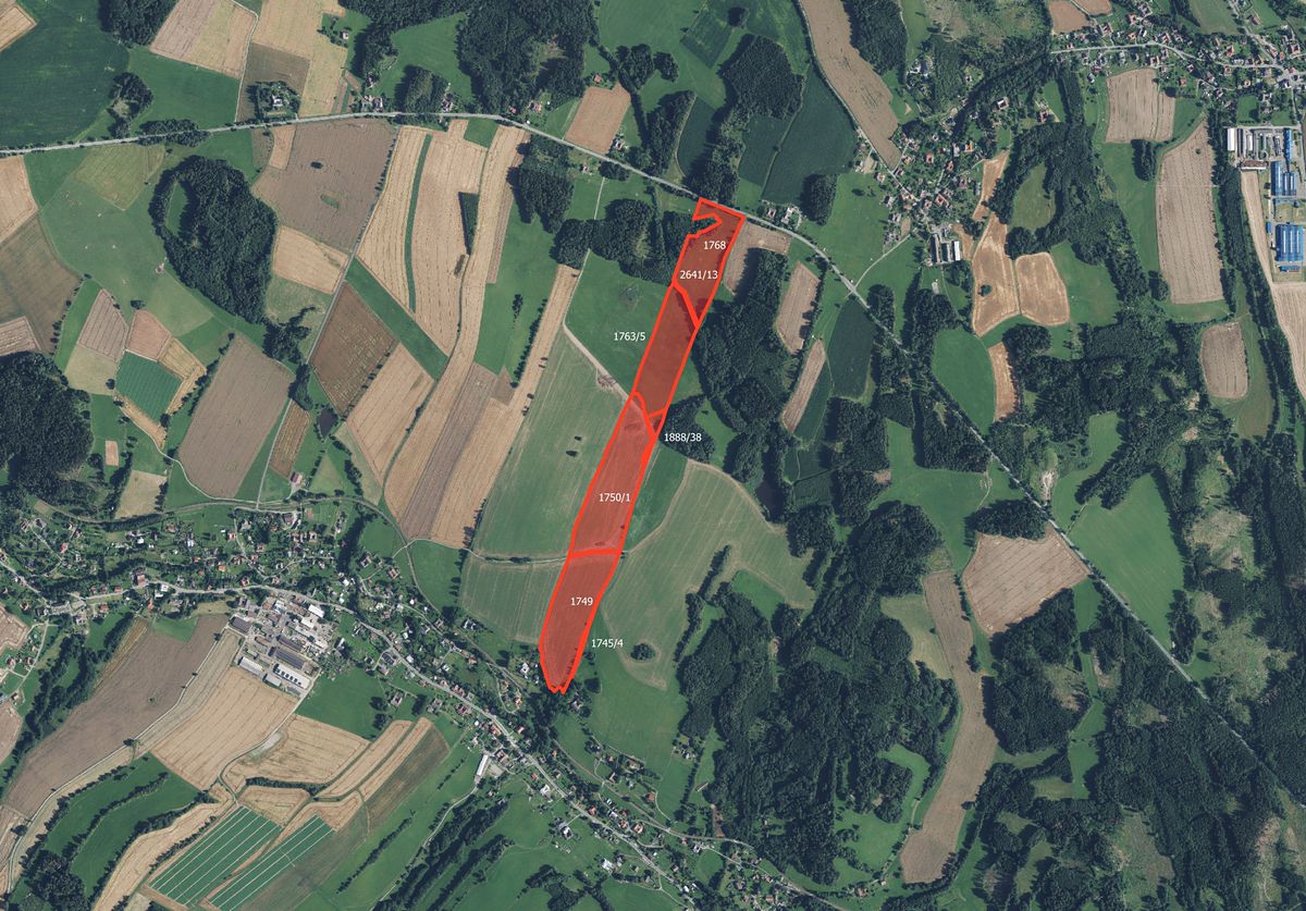Prodej pole 163062 m²
