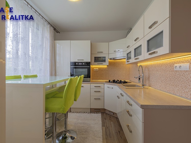 Prodej bytu 3+1, 67 m² (3 z 30)