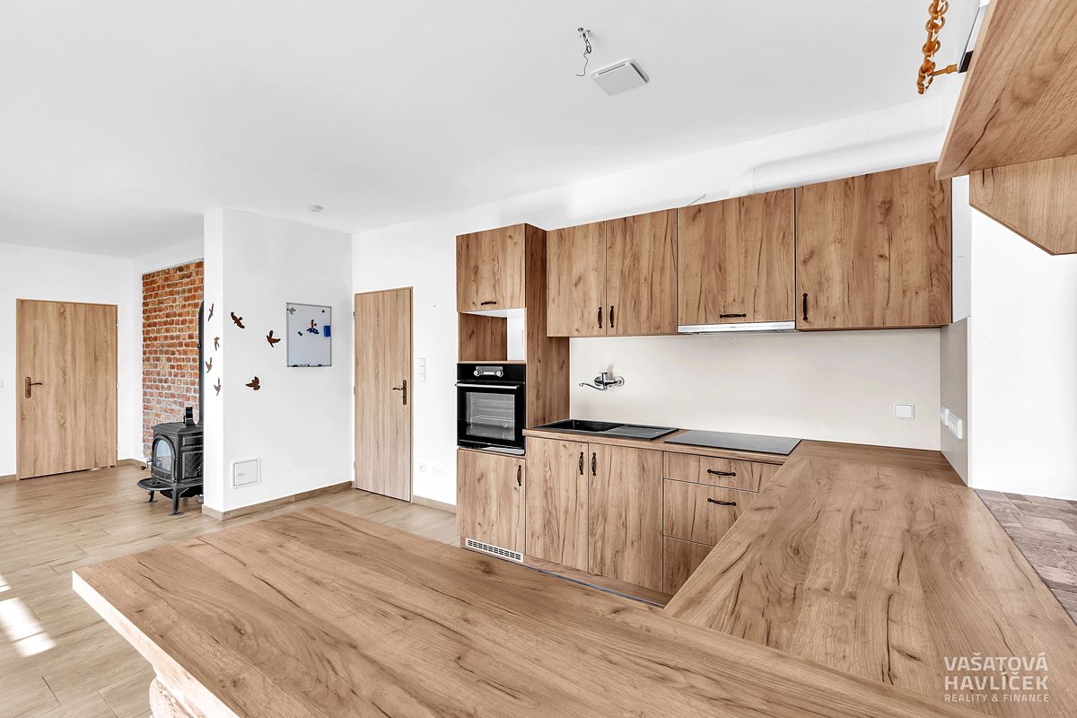 Prodej rodinného domu 204 m², pozemek 3464 m² – fotografie 3