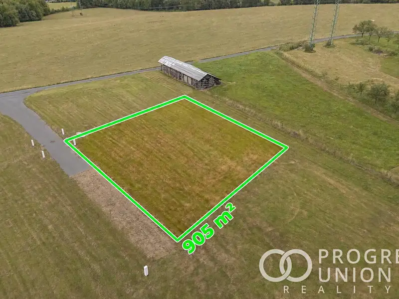 Prodej stavebního pozemku 905 m², Huslenky – náhled fotky 1