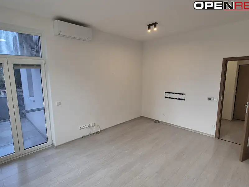 Pronájem bytu 2+kk 53 m², Břeclav – náhled fotky 2