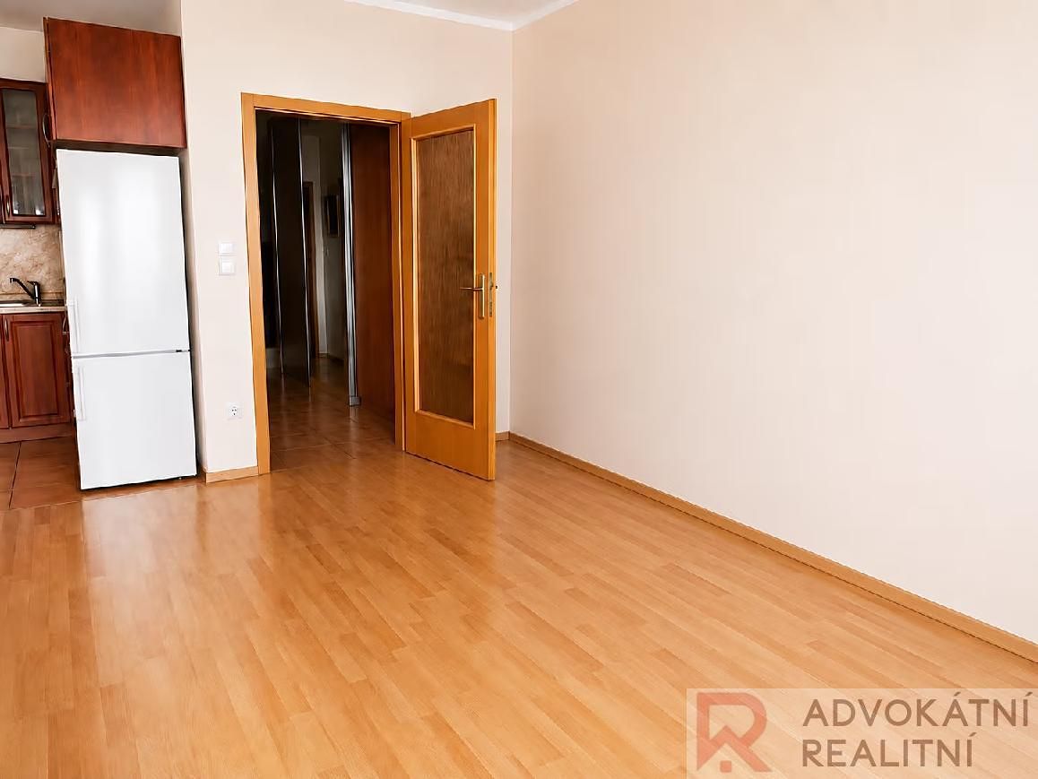 Pronájem bytu 2+kk 60 m² – fotografie 3