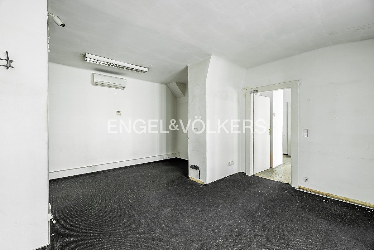 Pronájem kanceláře 231 m² – fotografie 5