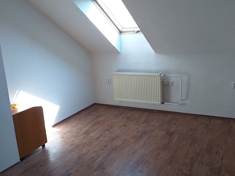 Комерційне приміщення на продаж, 950 м² (22 з 29)