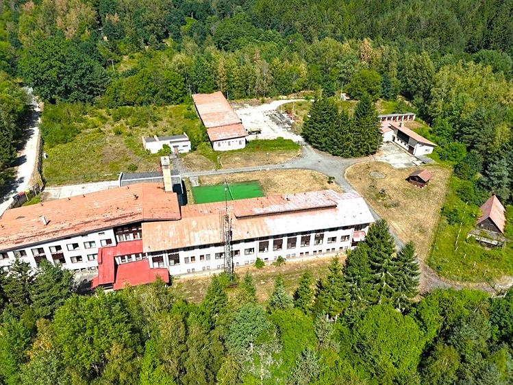 Комерційне приміщення на продаж, 2 900 м² (32 з 37)