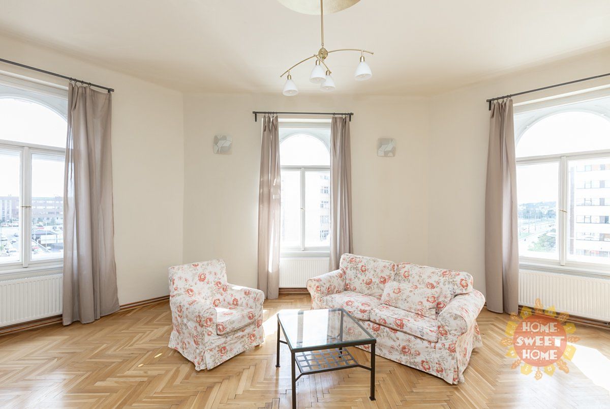 Pronájem bytu 2+kk 68 m² – fotografie 5