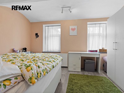 Haus zum Kauf, 231 m² (2 von 26)