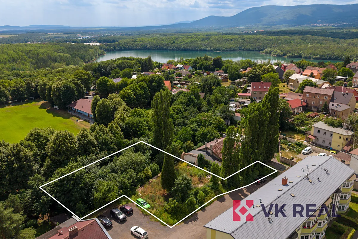 Prodej stavebního pozemku 1223 m²