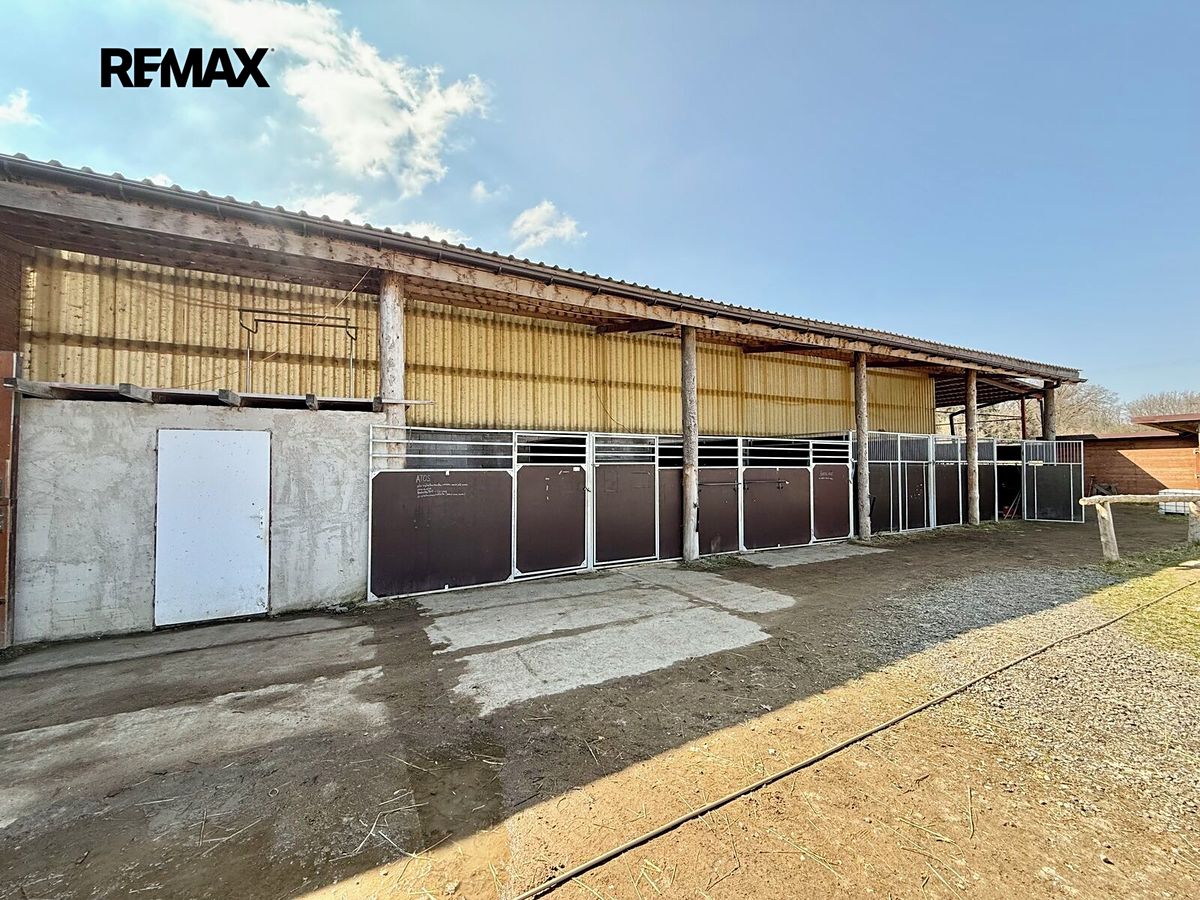 Prodej zemědělského objektu 164000 m² – fotografie 2